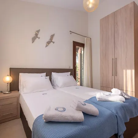 Terra D'Oro Villas Ierissos Room photo